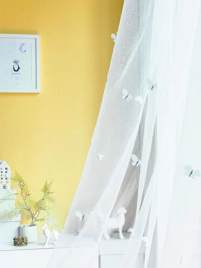 tende-da-interno-per-bambini-bianca-con-farfalle.jpg