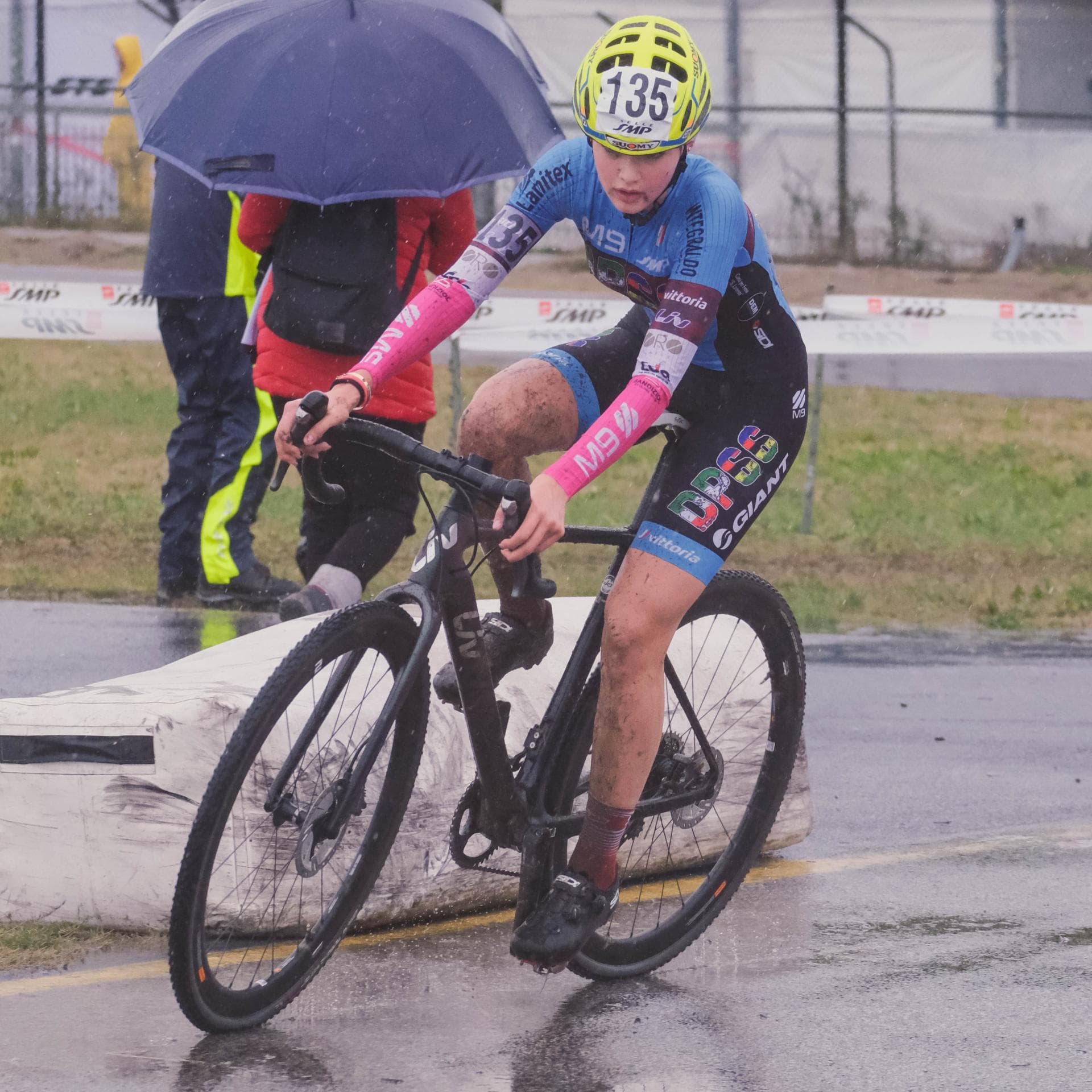 DP66 la squadra di ciclocross fondata da Daniele Pontoni con abbigliamento personalizzato per ciclocross M9 SPORT DP66 la squadra di ciclocross fondata da Daniele Pontoni con abbigliamento personalizzato per ciclocross M9 SPORT