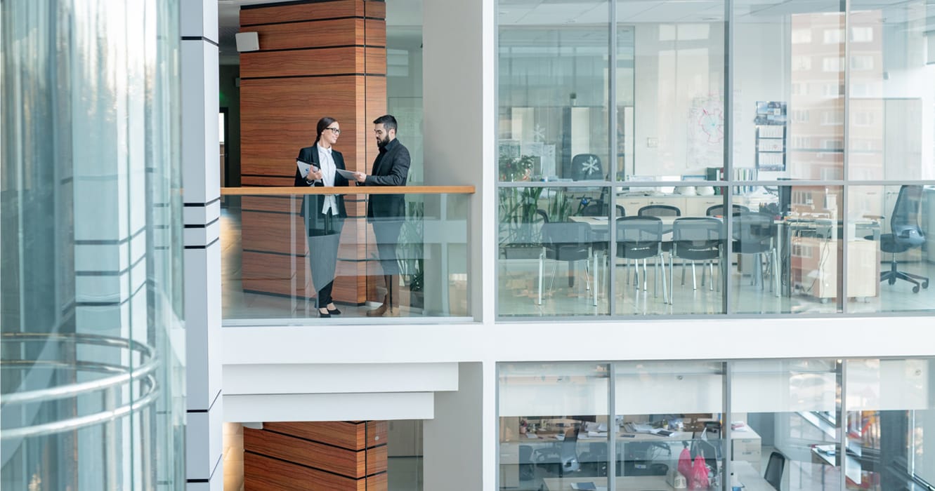 Distribuzione Acqua Uffici e Aziende Consegniamo Acqua e Bevande a Uffici, Enti, Fabbriche, Depositi e Aziende