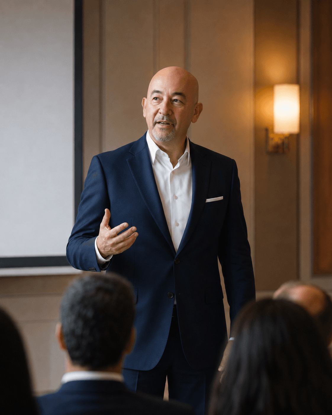 Alessandro Ferrari – corso comunicazione aziendale per PMI Alessandro Ferrari durante un corso comunicazione aziendale per imprenditori e PMI