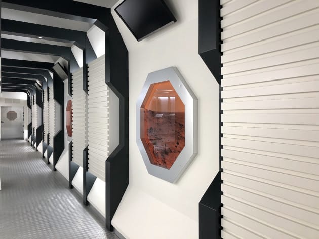 Copertina Base Marte_Museo Scienza Lo STEM*Lab Base Marte al Museo Nazionale Scienza e Tecnologia di Milano. Qui è possibile mettersi nei panni degli astronauti in missione su Marte grazie a laboratori dedicati a ragazzi dai 10 ai 14 anni.