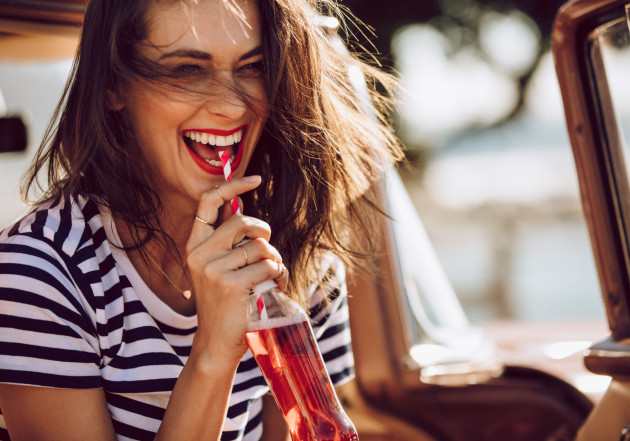 Donna che beve Donna che beve