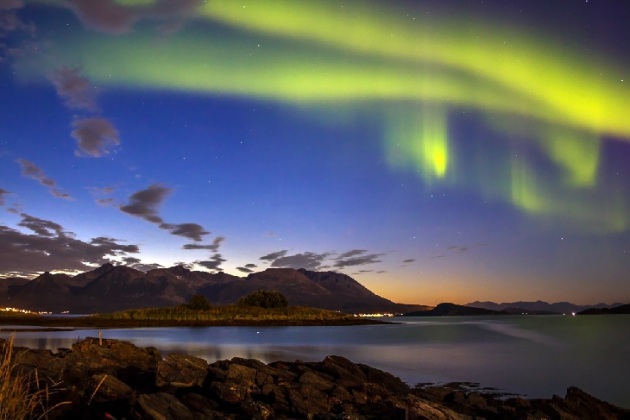 Un tripudio di aurore dopo l'eruzione solare Un tripudio di aurore dopo l'eruzione solare