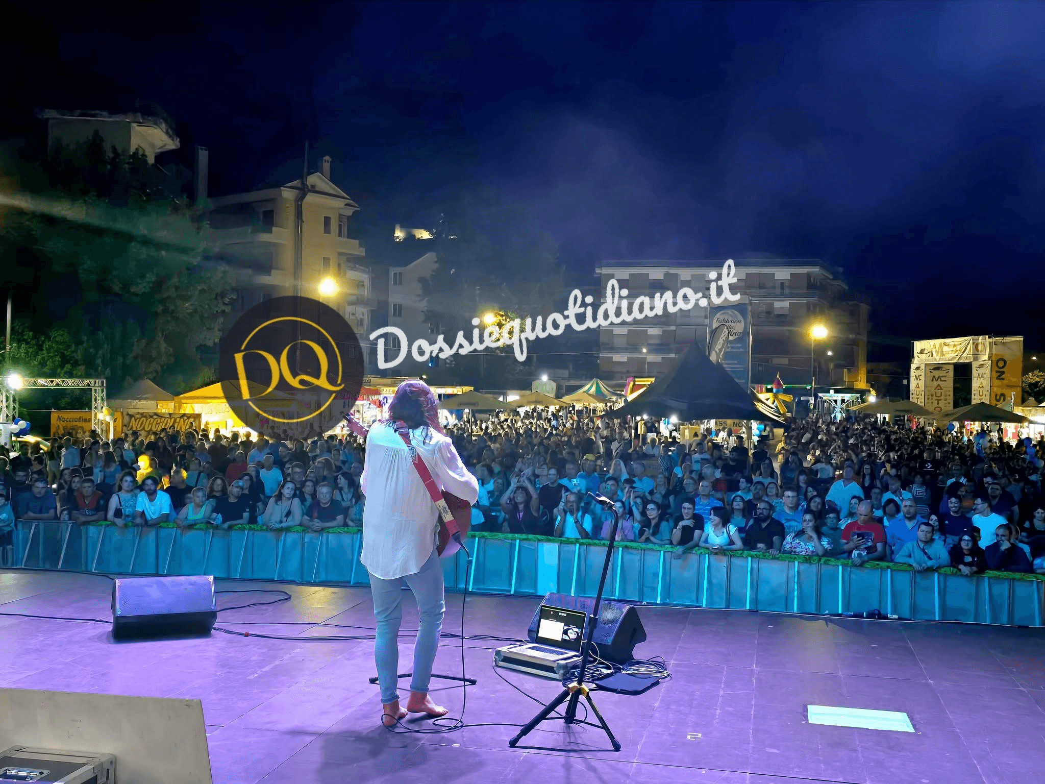 Cassino Birra - Povia coinvolge il pubblico di Piazza Miranda: questa sera tocca ai Dance Tarantella IMG_7509