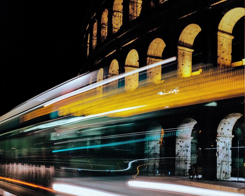 Svelare il fascino dei cartelloni pubblicitari a Roma: Una miscela accattivante di arte e pubblicità Svelare il fascino dei cartelloni pubblicitari a Roma: Una miscela accattivante di arte e pubblicità