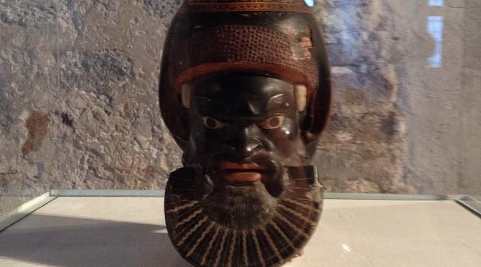 Sculture all'interno del Castello Ursino a Catania