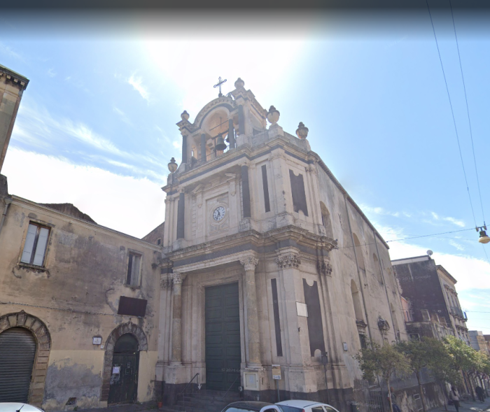chiesa-parrocchiale-di-santa-maria-del-carmelo-acireale.png