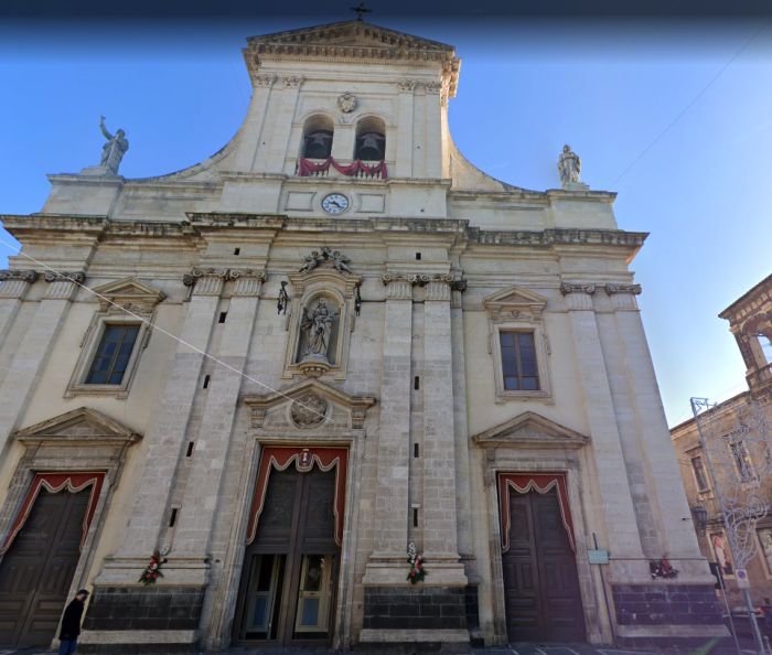 chiesa-parrocchiale-santa-barbara-vergine-e-martire-paterno.png