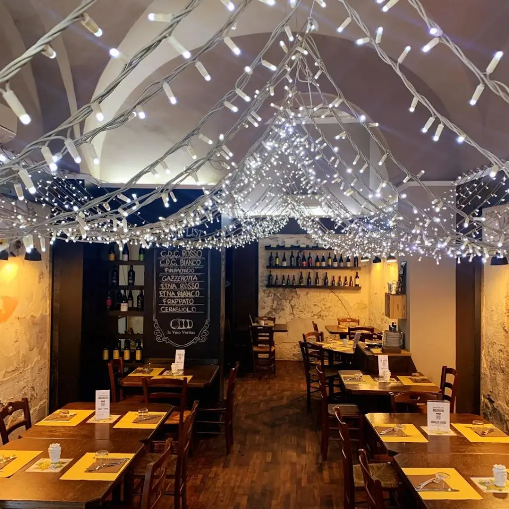 interno-del-locale-gg-bistrot-catania.webp