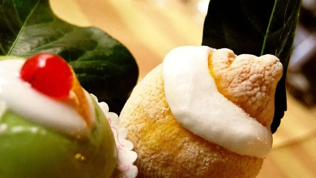 Dolce siciliana artigianale dell’Osteria del Siciliano, dolce tipico servito a Nicolosi ai piedi dell’Etna
