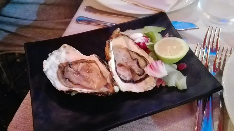 ostriche-anti-pasti-ristorante-osteria-antica-marina-catania.webp
