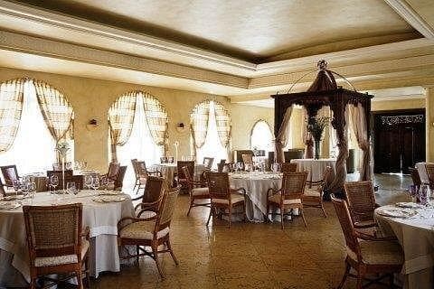 restaurant.jpeg
