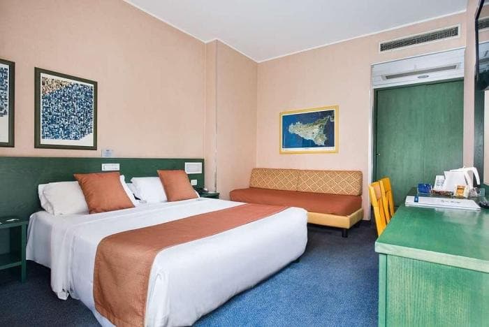 standard-room-https-acatania1-framework360-itbest-western-hotel-mediterraneo.jpeg