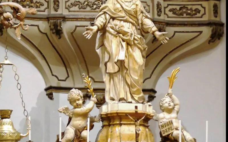 Altare maggiore della Badia di Sant'Agata