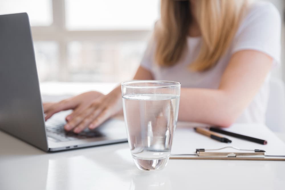 Come allenare la volontà con un bicchiere d'acqua Come allenare la volontà con un bicchiere d'acqua