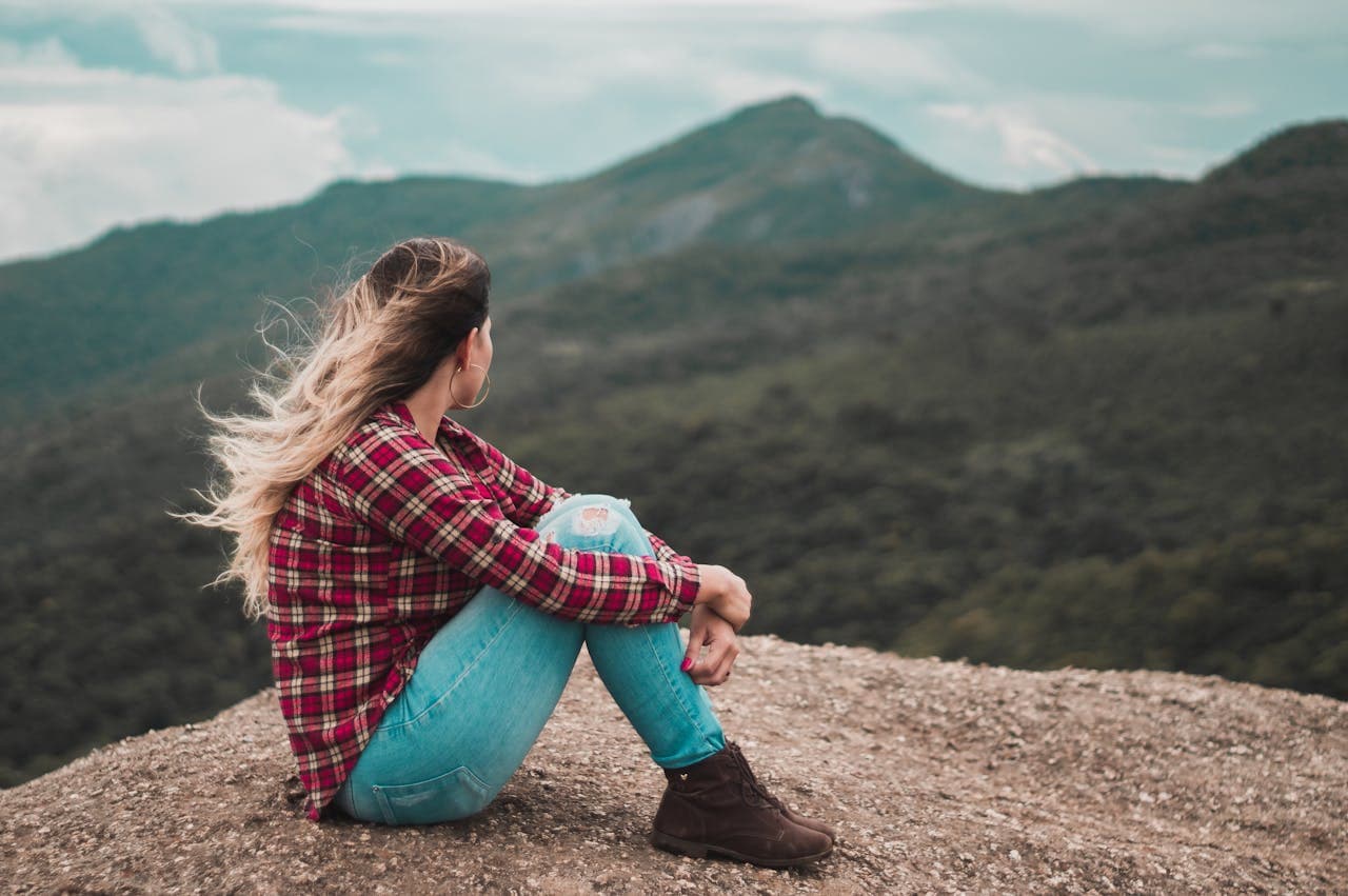 Solitari per scelta: riscoprire la bellezza della solitudine Solitari per scelta: riscoprire la bellezza della solitudine