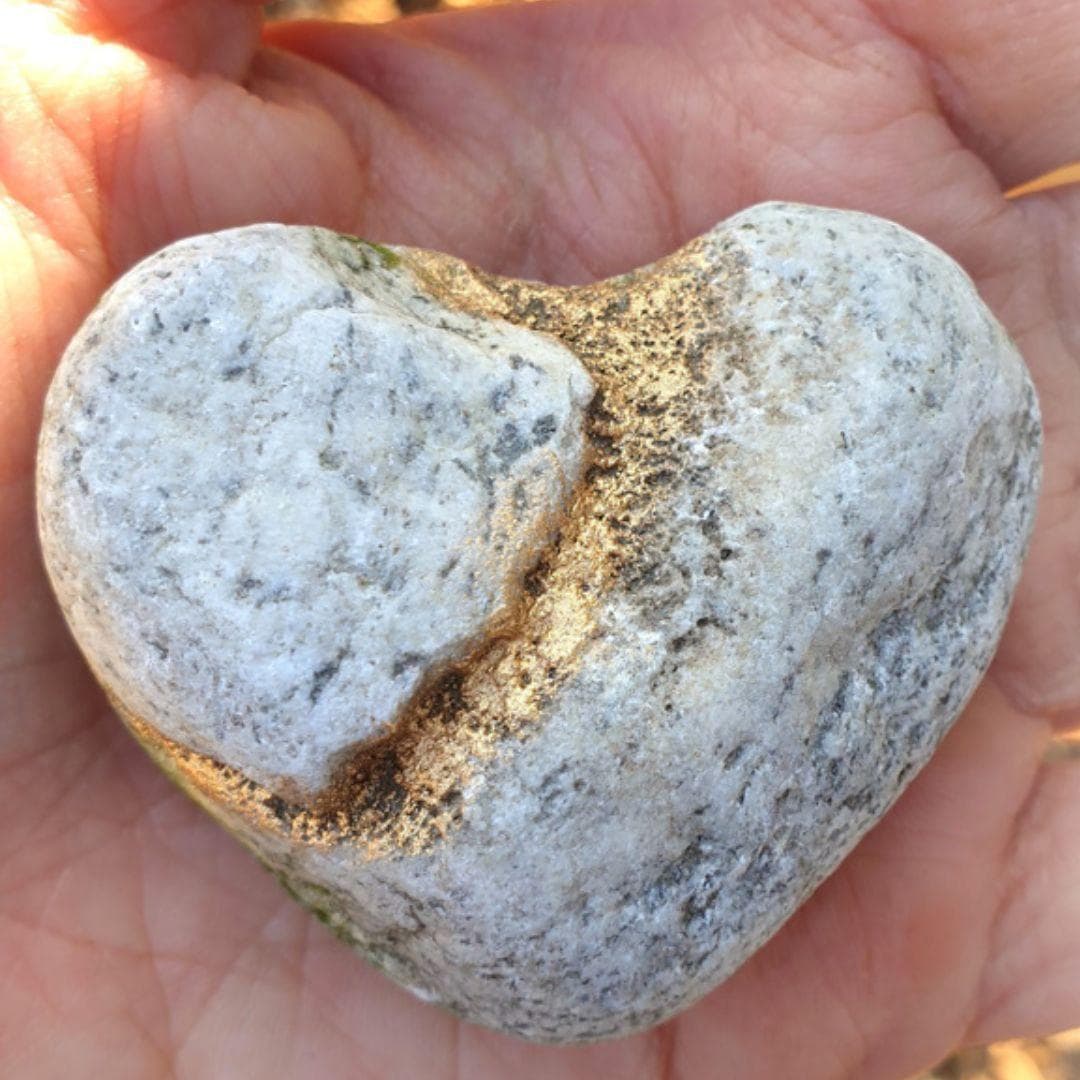 Mano Sasso Cuore Mano Sasso Cuore