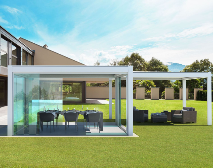 pergola-biocliamtica-vetrate-panoramiche.png