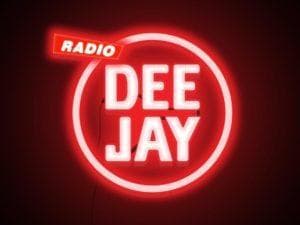 643ea1756398b_radio-dee-jay-300x225.jpg