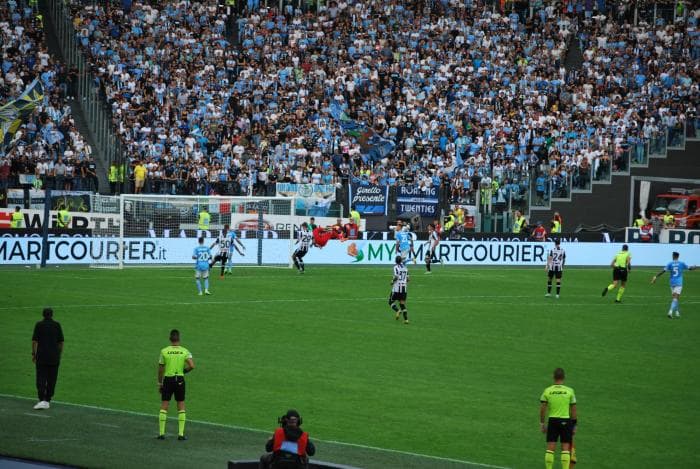 albatrosmedia-pubblicita-allo-stadio-roma-5.jpg