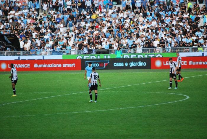 albatrosmedia-pubblicita-allo-stadio-roma-6.jpg