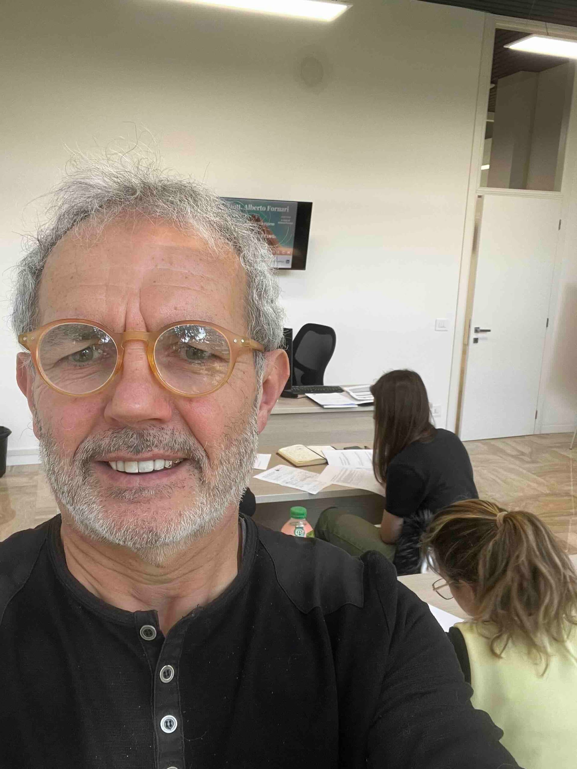 Fare formazione per me: un viaggio tra competenze e consapevolezza Fare formazione per me: un viaggio tra competenze e consapevolezza