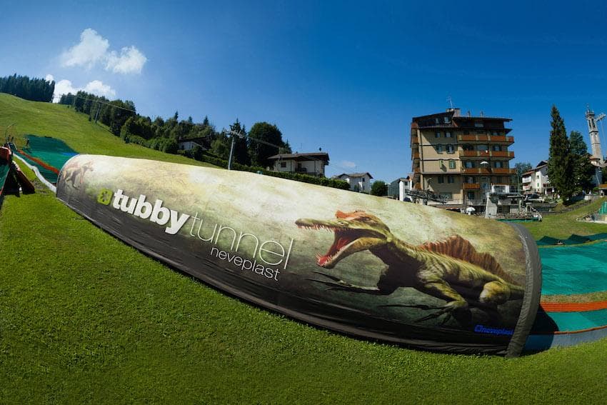 Tubby Tunnel: dinosaurs invade the Tubby Slopes Tubby Tunnel: dinosaurs invade the Tubby Slopes