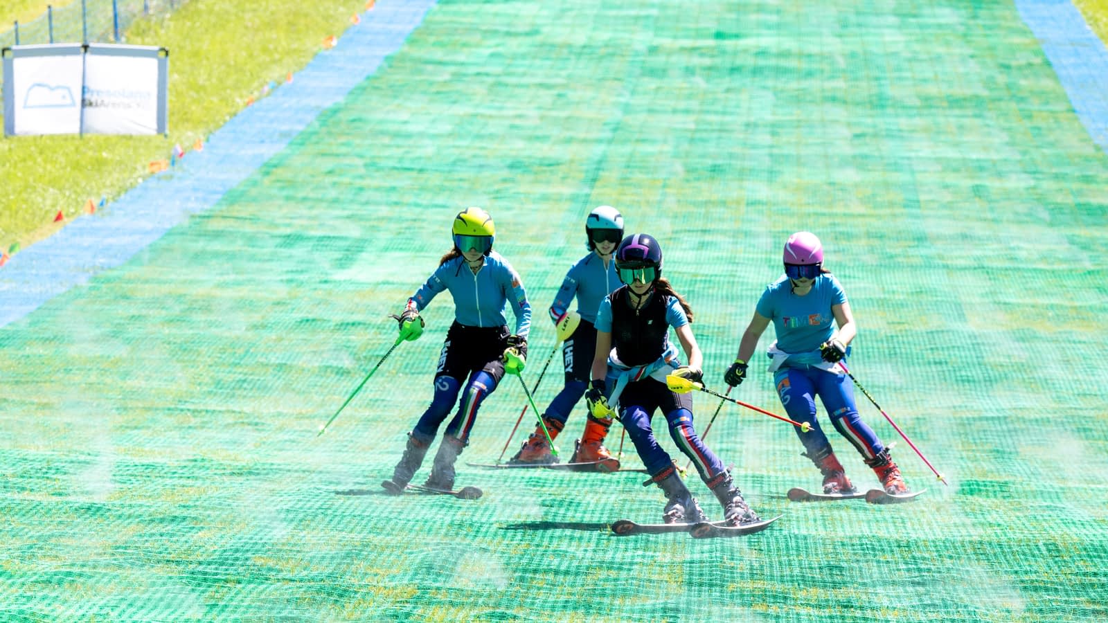 ski-club-summer-training-synthetic-ski-slope-presolana.jpg ski-club-summer-training-synthetic-ski-slope-presolana.jpg