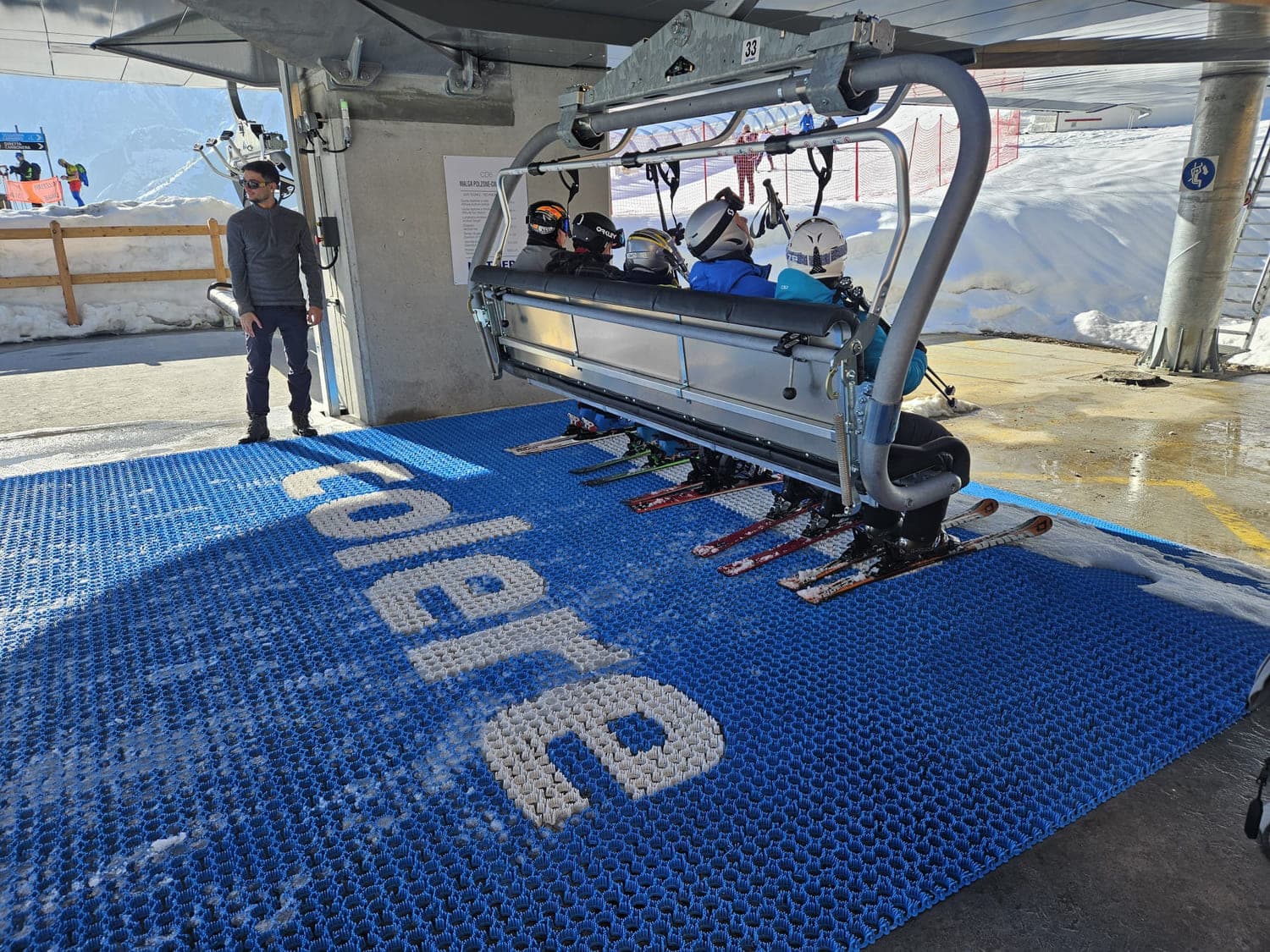 Snow free ski lift access at Colere by Neveplast Snow free ski lift access at Colere by Neveplast
