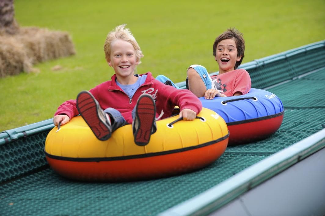 Snow tube rides for amusement parks Snow tube rides for amusement parks
