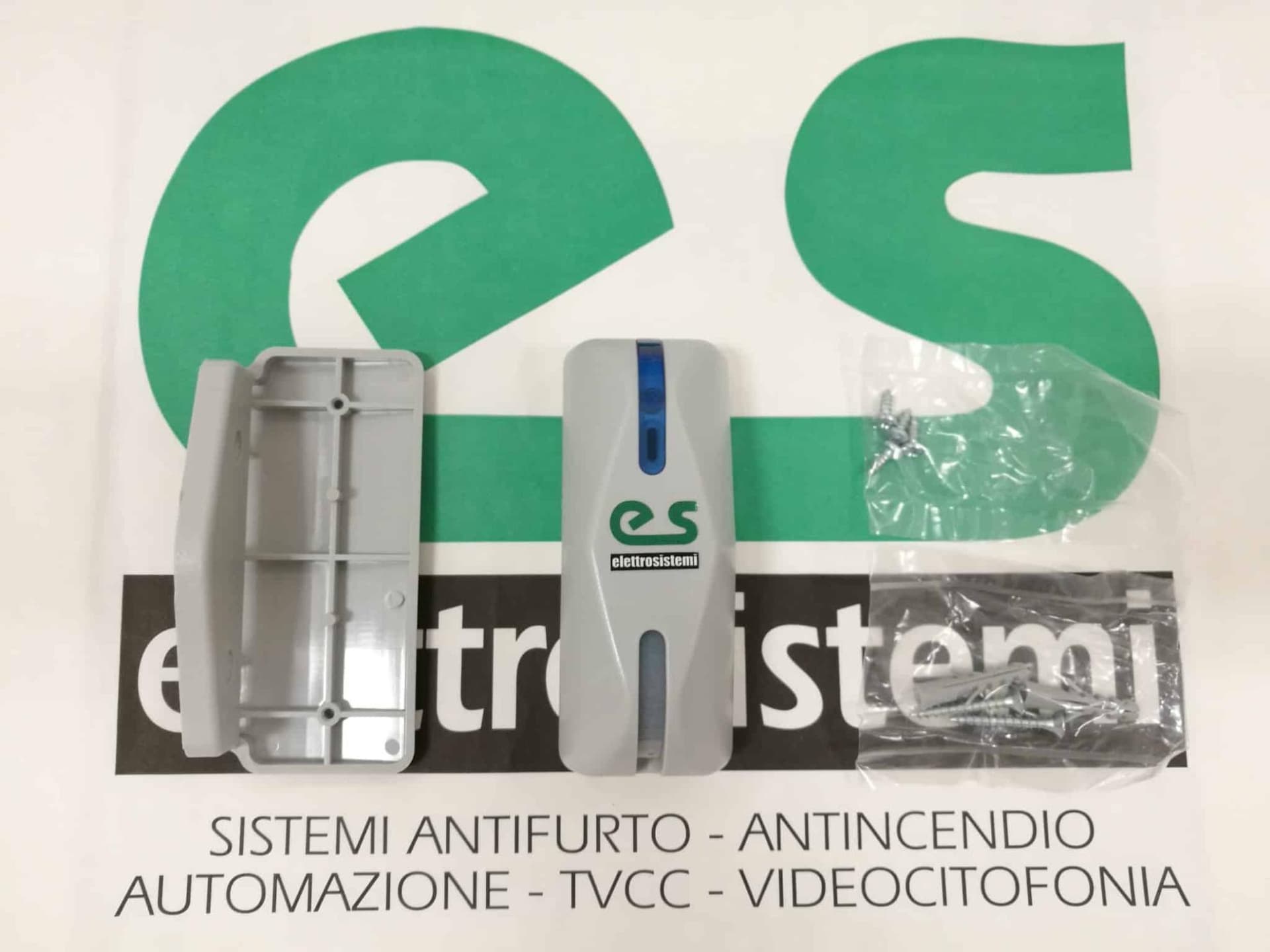 Rilevatore filo effetto tenda da esterno a doppia tecnologia 12m Antimascheramento Rilevatore filo effetto tenda da esterno a doppia tecnologia 12m Antimascheramento