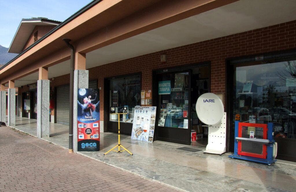 Marco andrea Benvenuti: <p><strong>Distributore Esclusivo &ndash; Area Vaie / Val di Susa<br /></strong><strong>Titolare:</strong> Marco Andrea Benvenuti<br /><strong>Profilo Tecnico:</strong> Storica realt&agrave; del settore (40+ anni di attivit&agrave;). Riferimento per l'impiantistica in zone montane/vallive. <strong>Specializzazione:</strong> Esperienza consolidata nella ricezione in aree con orografia complessa.<br /><strong>Assortimento Selezionato:</strong> Elettronica Serie PRO, Carpenteria e sistemi di fissaggio, Alimentazione.</p>