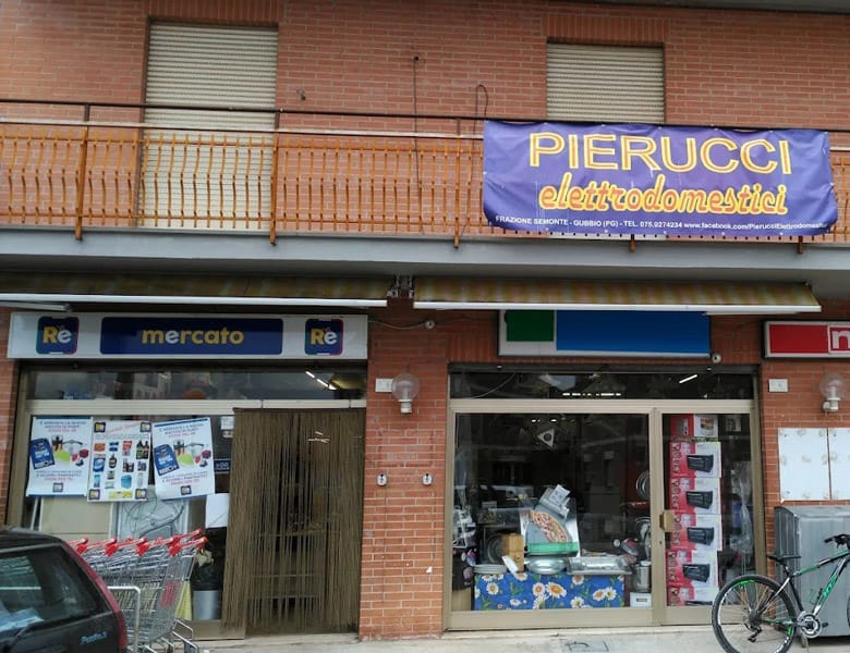 Renzo Pierucci: <p><strong>Rivenditore Autorizzato<br /></strong><strong>Titolare:</strong> Renzo Pierucci<br /><strong>Focus:</strong> Manutenzione e componentistica attiva essenziale.<br /><strong>Offerta:</strong> Amplificatori da palo e Alimentatori stabilizzati.</p>