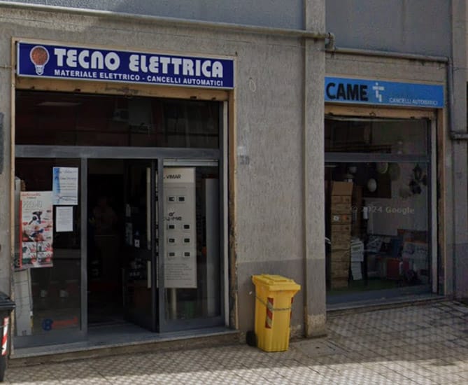 Vedi scheda completa - CEI Srl <p><strong>Rivenditore Autorizzato<br /></strong><strong>Titolare:</strong> Salvatore Cravotta<br /><strong>Focus:</strong> Materiale per installazione e manutenzione impianti.<br /><strong>Offerta:</strong> Amplificatori, Alimentatori e accessoristica per la distribuzione coassiale.</p>