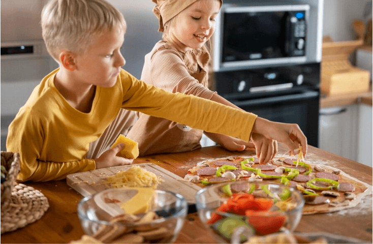 Bambini che cucinano la pizza, 4 ricette salate da fare con i bambini in inglese