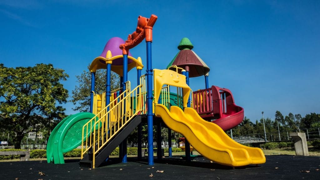 parco giochi per bambini, come si dice parco giochi in inglese