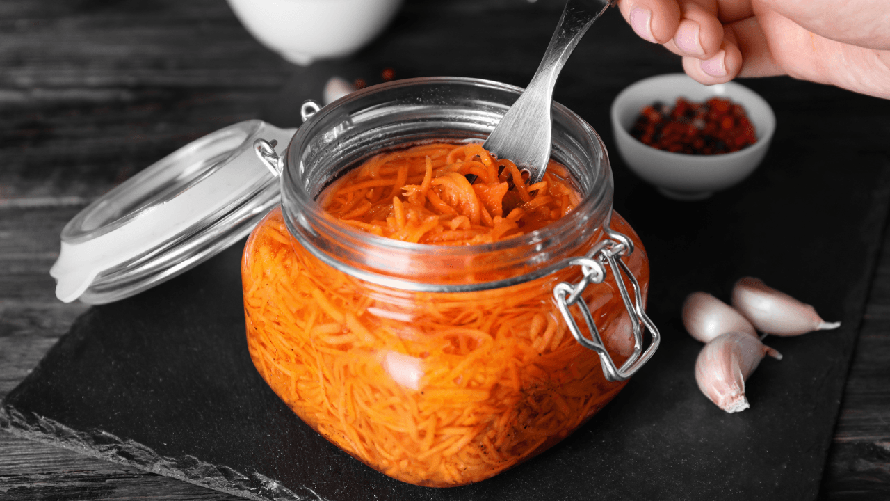 Carote fermentate: ricetta, 2% di sale e tempi di maturazione Carote fermentate: ricetta, 2% di sale e tempi di maturazione